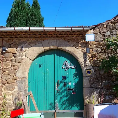 La Ferme De Chenevier, La Roulotte Fleurie 2/4pers Lüks kamp alanı *